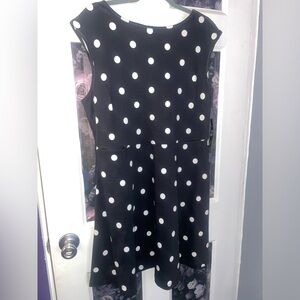 New York and Company sleeveless polka dot dress. Size XL.